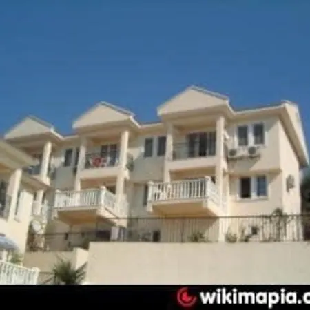 فيلة Remarkable 4-bed